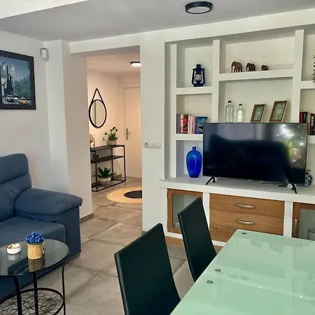 شقة Spacious With Sea Views D *